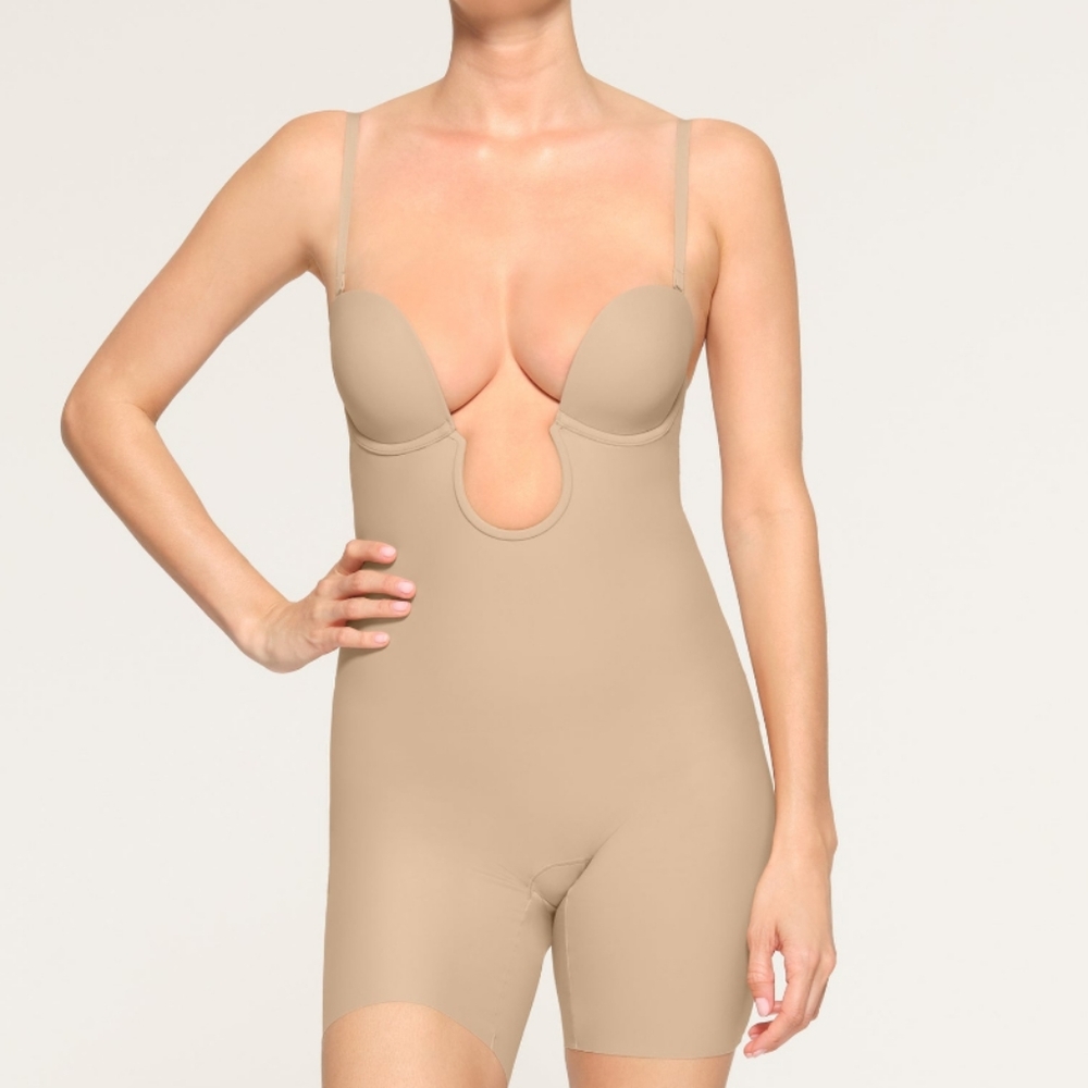 SKIMS Deep Plunge Shapewear Mid Thigh Bodysuit